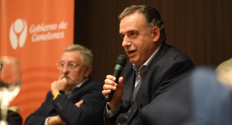 Se realizó una nueva instancia de las Reflexiones Canarias con la temática A 20 años de la crisis del 2002, ¿qué aprendimos los uruguayos? Se realizó una nueva instancia de las Reflexiones Canarias con la temática A 20 años de la crisis del 2002, ¿qué aprendimos los uruguayos?