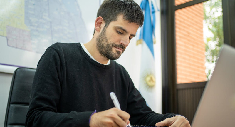 Jefe de Gabinete de Quilmes, Alejandro Gandulfo, en diálogo bilateral con el Gobiernos de Canelones Jefe de Gabinete de Quilmes, Alejandro Gandulfo, en diálogo bilateral con el Gobiernos de Canelones