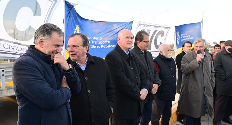 Quedaron inaugurados los túneles sobre ruta Interbalnearia y Av. De Los Pinos en Pinamar Quedaron inaugurados los túneles sobre ruta Interbalnearia y Av. De Los Pinos en Pinamar