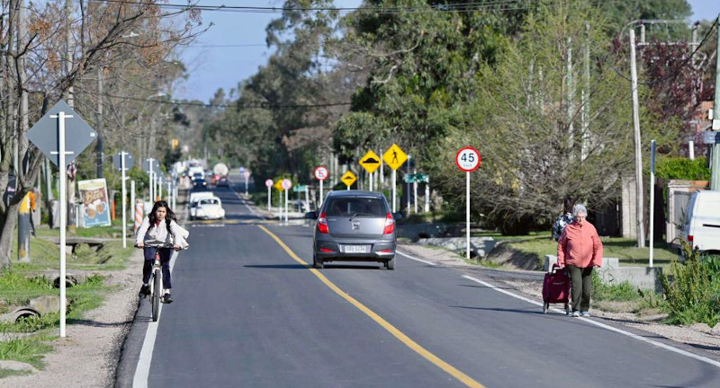 Autoridades de la Intendencia recorrieron obra vial e hidráulica de la Av. Márquez Castro en Solymar Autoridades de la Intendencia recorrieron obra vial e hidráulica de la Av. Márquez Castro en Solymar