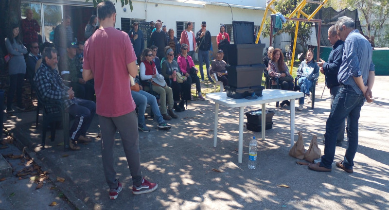 Canelones entregó composteras a 60 familias del balneario San Luis