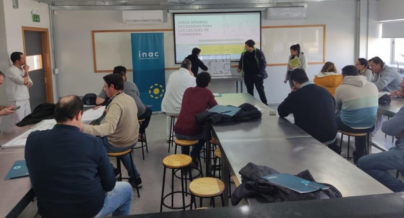 140 carniceros de Canelones recibieron el diploma de inocuidad en el manejo de la carne 140 carniceros de Canelones recibieron el diploma de inocuidad en el manejo de la carne