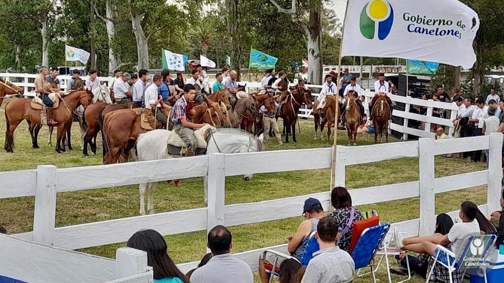 Con gran éxito, se realizó la novena edición de la Fiesta del Abrazo del Solís Grande Con gran éxito, se realizó la novena edición de la Fiesta del Abrazo del Solís Grande