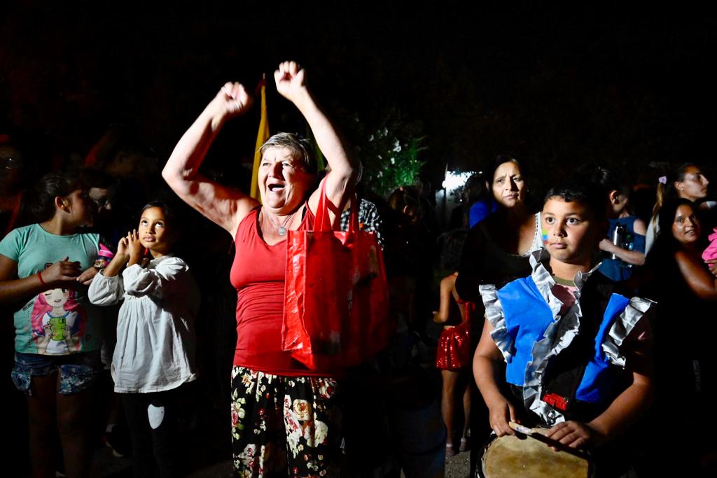 Siguen las mejoras en la luminaria de Canelones y esta vez fue el turno de la ciudad Gral. Líber Seregni – Municipio de Nicolich Siguen las mejoras en la luminaria de Canelones y esta vez fue el turno de la ciudad Gral. Líber Seregni – Municipio de Nicolich
