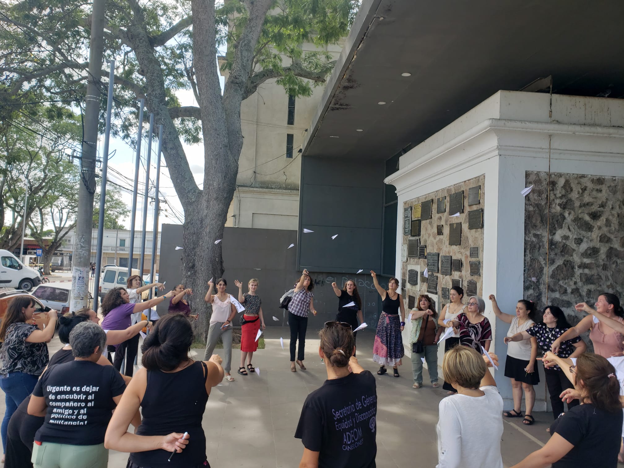 Jornada de paro activo de mujeres y encuentro de trabajadoras municipales canarias en Sauce Jornada de paro activo de mujeres y encuentro de trabajadoras municipales canarias en Sauce
