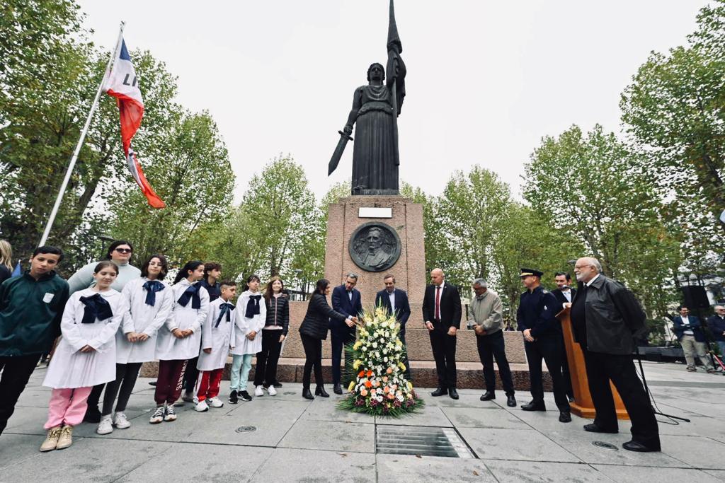 Gobierno de Canelones conmemoró el 210° aniversario de la instalación del Primer Gobierno Patrio Gobierno de Canelones conmemoró el 210° aniversario de la instalación del Primer Gobierno Patrio