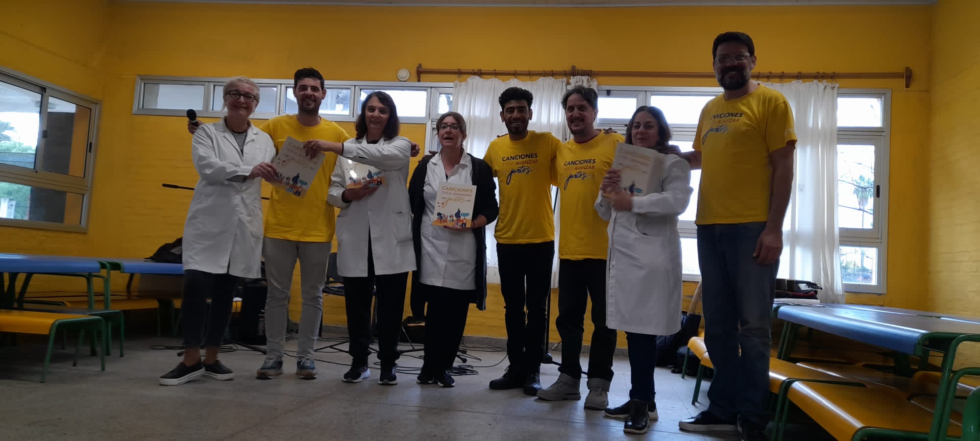 Se está desarrollando la campaña Canciones para avanzar juntos y las escuelas interesadas en recibir el libro aún pueden solicitarlo Se está desarrollando la campaña Canciones para avanzar juntos y las escuelas interesadas en recibir el libro aún pueden solicitarlo