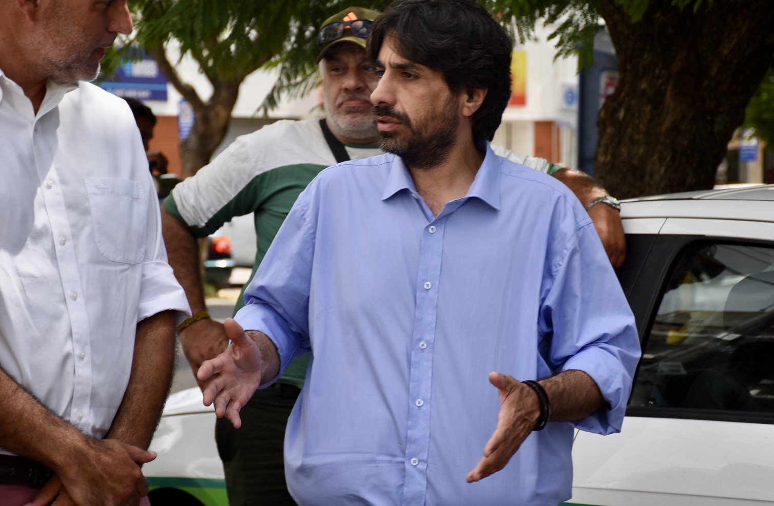 En la plaza Constitución de Pando, el Gobierno de Canelones presentó nuevo equipamiento para reciclaje En la plaza Constitución de Pando, el Gobierno de Canelones presentó nuevo equipamiento para reciclaje