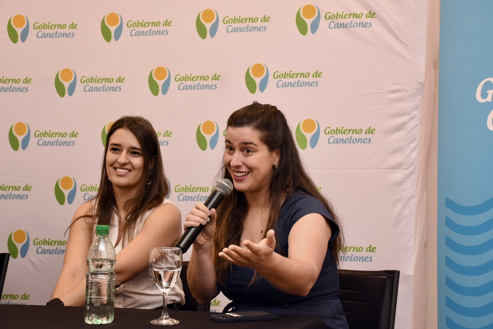 La Directora del Instituto Italiano de Cultura, Dra. Silvia Merli, y la Directora de la película Bosco, Alicia Cano, en el lanzamiento de Cine bajo las estrellas y la entrega de premios de la edición 2022 del Fondo Audiovisual Canario La Directora del Instituto Italiano de Cultura, Dra. Silvia Merli, y la Directora de la película Bosco, Alicia Cano, en el lanzamiento de Cine bajo las estrellas y la entrega de premios de la edición 2022 del Fondo Audiovisual Canario