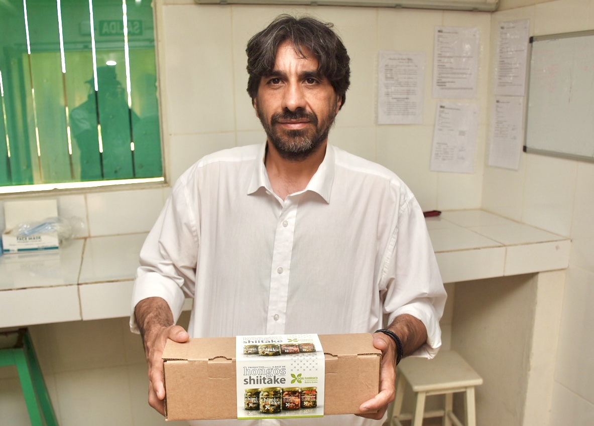 Autoridades de la Intendencia recorrieron empresas productivas que integran el programa Canelones te alimenta Autoridades de la Intendencia recorrieron empresas productivas que integran el programa Canelones te alimenta