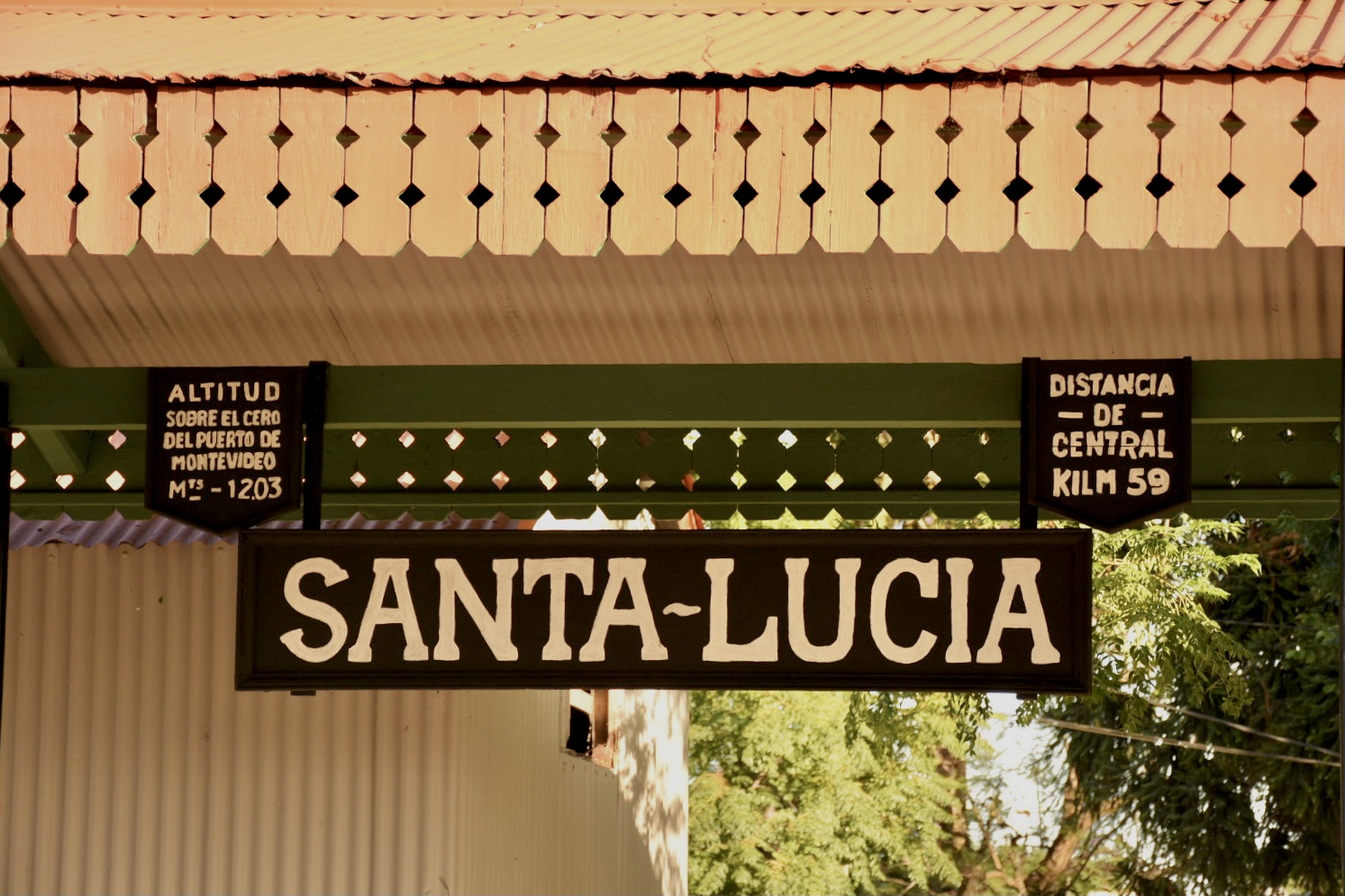 Se inauguró la restauración exterior de la estación de AFE en Santa Lucía Se inauguró la restauración exterior de la estación de AFE en Santa Lucía