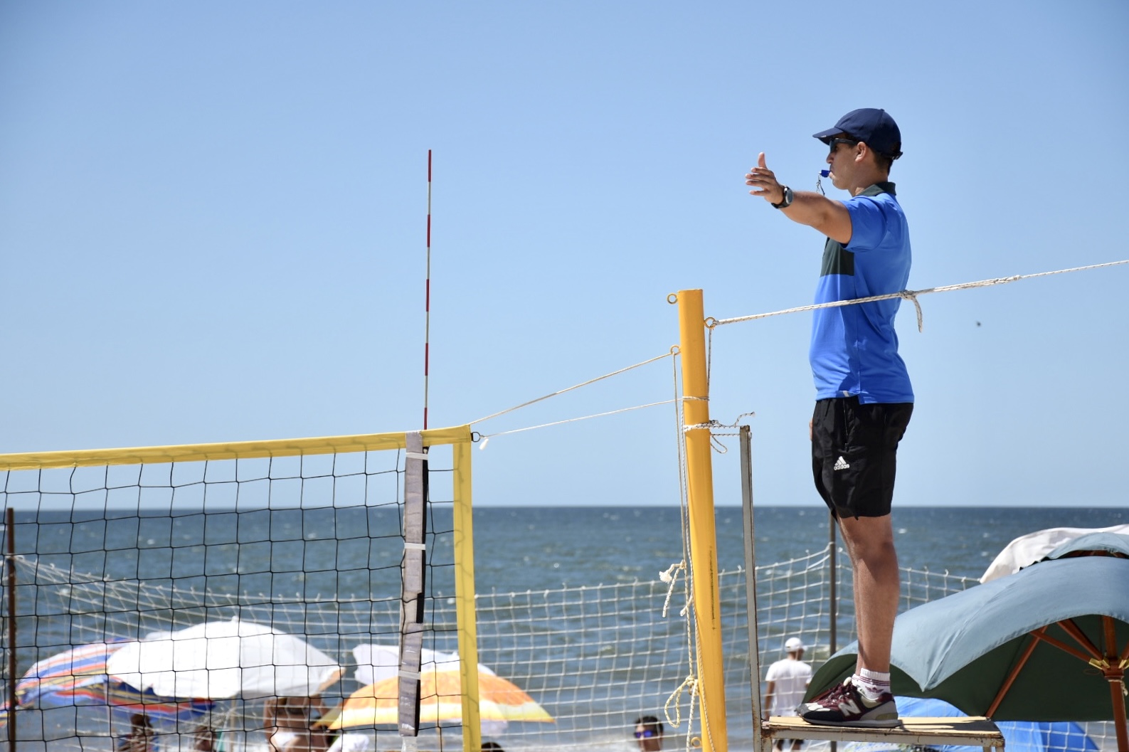 Promotores deportivos de la Intendencia organizaron un circuito de voleibol en Salinas Promotores deportivos de la Intendencia organizaron un circuito de voleibol en Salinas