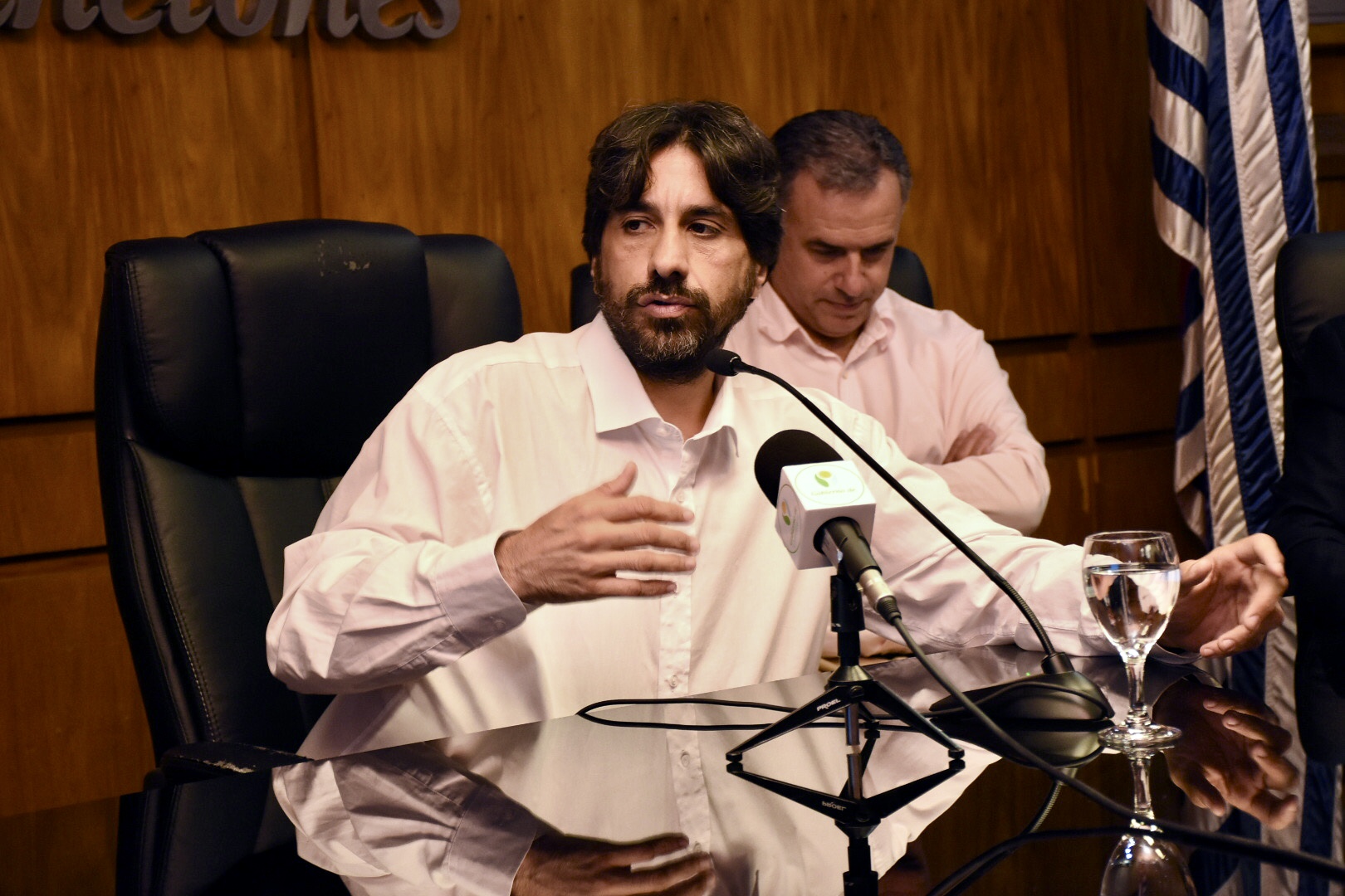 El Intendente interino de Canelones, Marcelo Metediera, en la presentación de los avances y resultados de los programas de clasificación, recuperación y valorización de residuos.