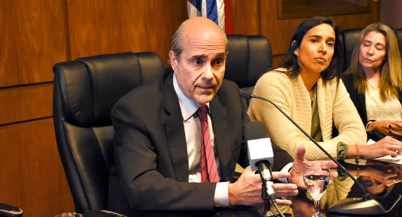 La Intendencia de Canelones y el INAU firmaron un convenio para apoyar el egreso y la autonomía de adolescentes y jóvenes La Intendencia de Canelones y el INAU firmaron un convenio para apoyar el egreso y la autonomía de adolescentes y jóvenes