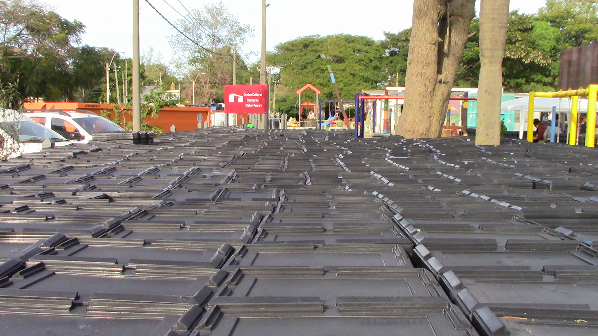 2500 familias de Shangrilá recibieron equipamiento de reciclaje y compostaje 2500 familias de Shangrilá recibieron equipamiento de reciclaje y compostaje