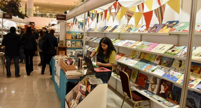 El Intendente Orsi participó de la presentación del libro La fuerza de las ideas de Julio María Sanguinetti  