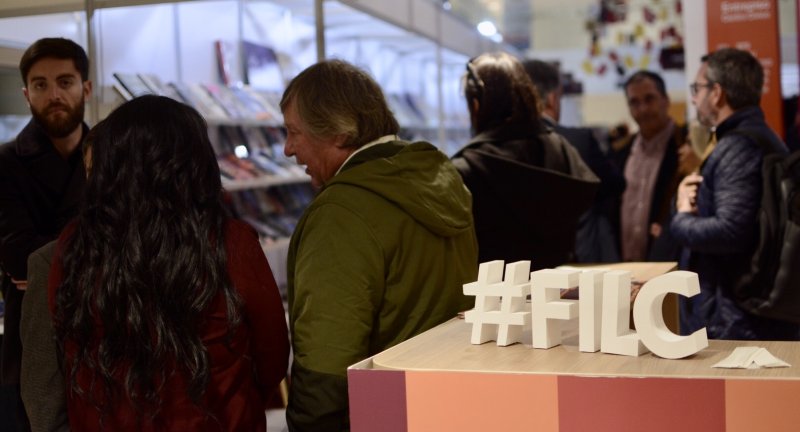 El Intendente Orsi participó de la presentación del libro La fuerza de las ideas de Julio María Sanguinetti  