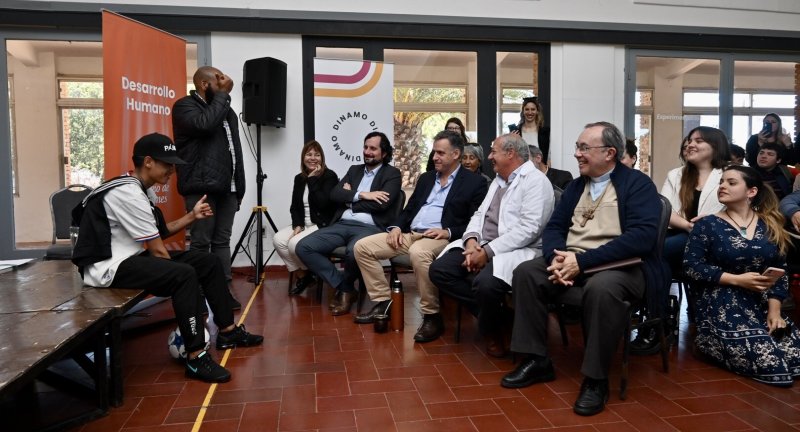 Scholas de Ciudadanía: el abordaje de los y las jóvenes a las problemáticas de su realidad social y el compromiso de Canelones de trabajar en las soluciones Scholas de Ciudadanía: el abordaje de los y las jóvenes a las problemáticas de su realidad social y el compromiso de Canelones de trabajar en las soluciones