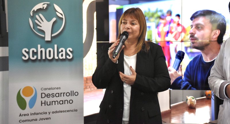 Scholas de Ciudadanía: el abordaje de los y las jóvenes a las problemáticas de su realidad social y el compromiso de Canelones de trabajar en las soluciones Scholas de Ciudadanía: el abordaje de los y las jóvenes a las problemáticas de su realidad social y el compromiso de Canelones de trabajar en las soluciones