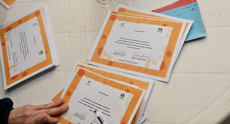 Se entregaron certificados a promotores de huertas agroecológicas en Las Piedras Se entregaron certificados a promotores de huertas agroecológicas en Las Piedras
