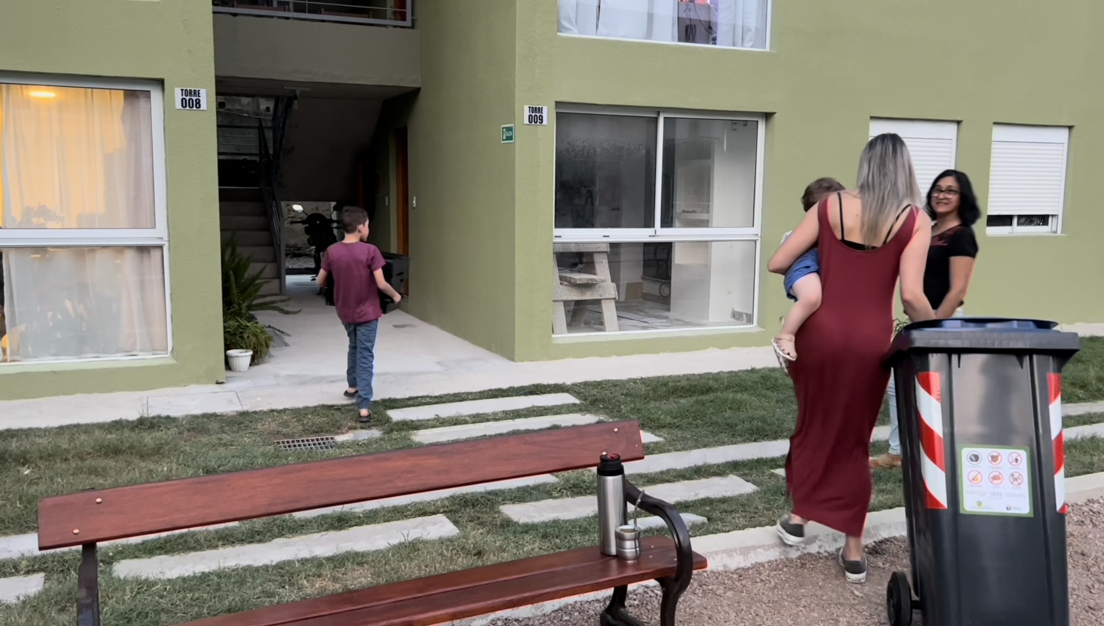 El programa Hogares Sustentables llegó a 35 familias de las viviendas COVITRAUN de Santa Lucía El programa Hogares Sustentables llegó a 35 familias de las viviendas COVITRAUN de Santa Lucía