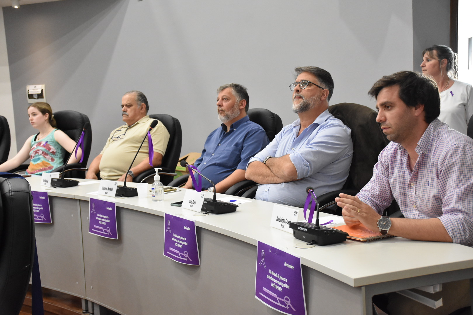 Sesión extraordinaria en la Junta Departamental de Canelones, en el marco del Mes Internacional para la Eliminación de la Violencia Contra las Mujeres Sesión extraordinaria en la Junta Departamental de Canelones, en el marco del Mes Internacional para la Eliminación de la Violencia Contra las Mujeres