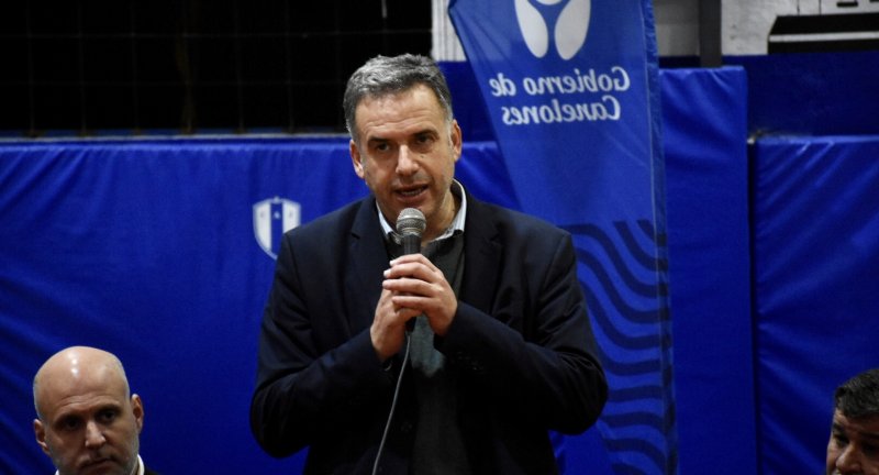 El Intendente de Canelones, Prof. Yamandú Orsi, en la inauguración de las nuevas obras del Estadio Federal Cirilio Malnatti del Club Atlético Juventud de Las Piedras