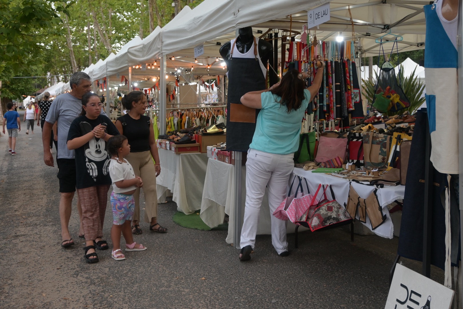 Se desarrolló la décima edición de la Feria de las Artes con más de 100 emprendimientos Se desarrolló la décima edición de la Feria de las Artes con más de 100 emprendimientos