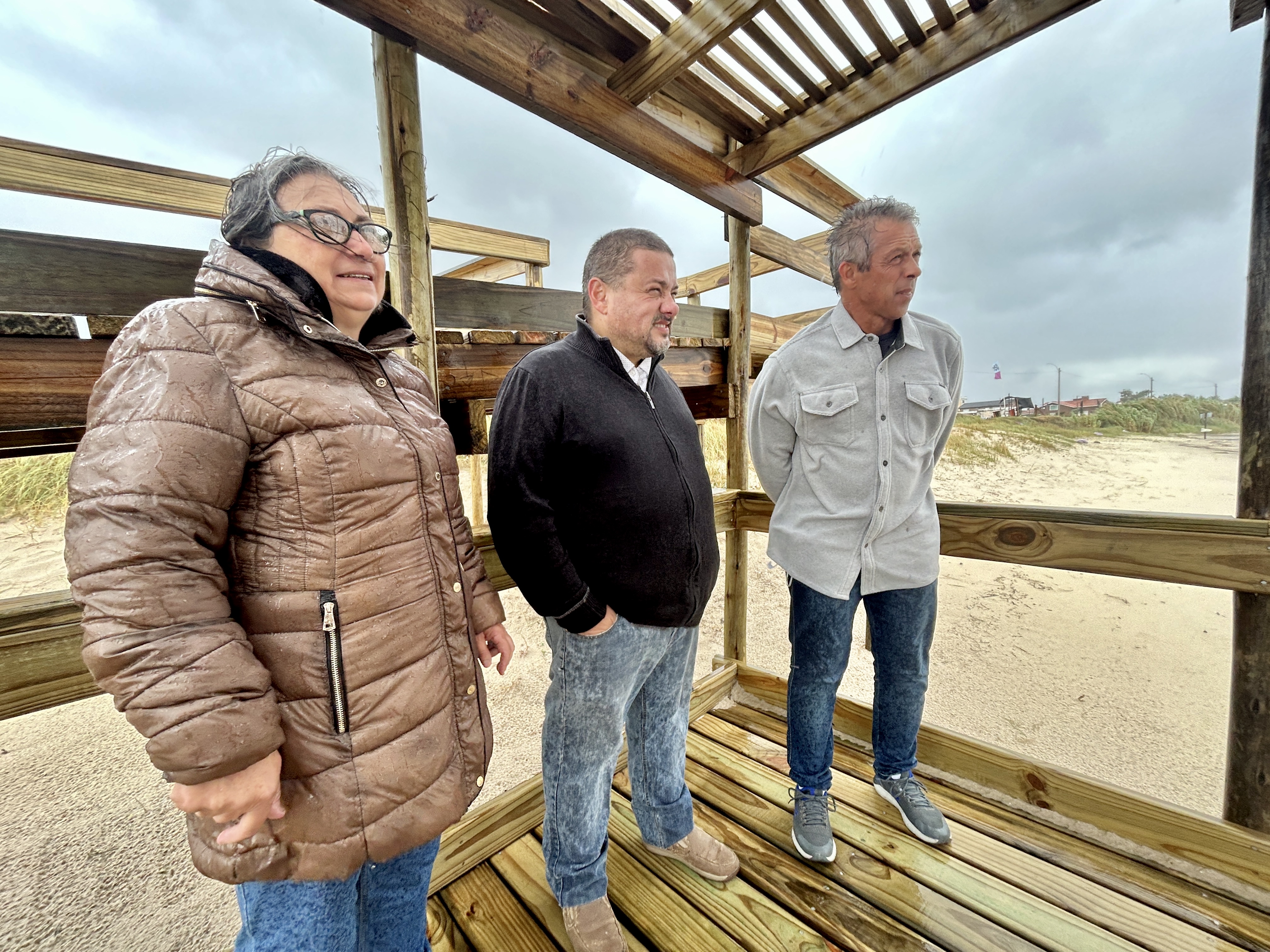 Canelones inauguró bajada accesible en balneario La Floresta Canelones inauguró bajada accesible en balneario La Floresta