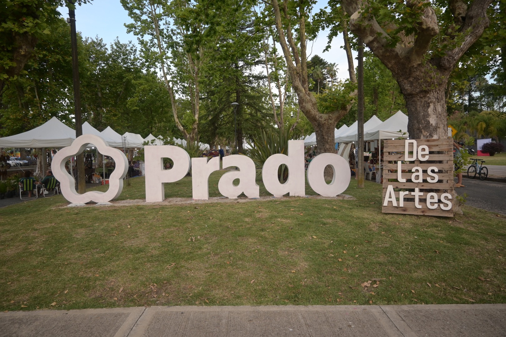 Se desarrolló la décima edición de la Feria de las Artes con más de 100 emprendimientos Se desarrolló la décima edición de la Feria de las Artes con más de 100 emprendimientos