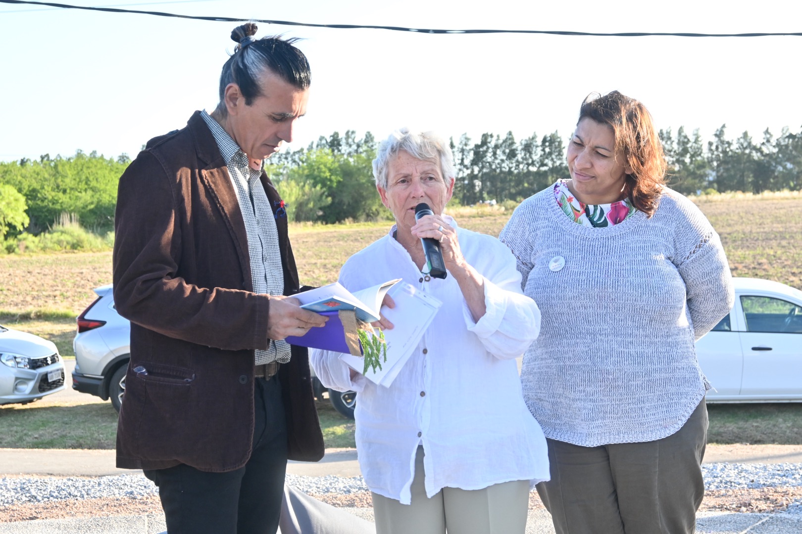 Se inauguró en Juanicó un monumento a la mujer rural Se inauguró en Juanicó un monumento a la mujer rural