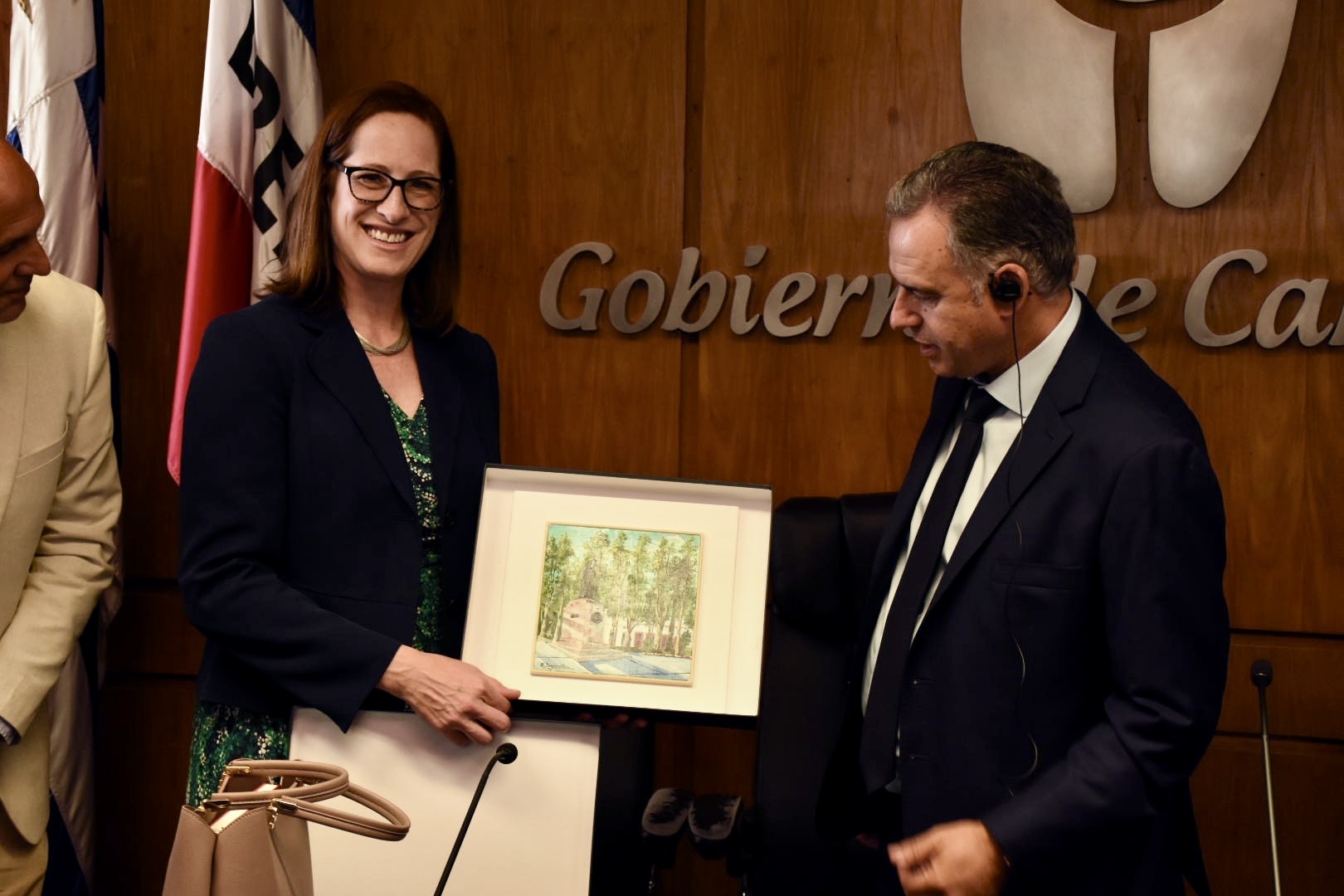 Embajadora de Estados Unidos en Uruguay, Heide B. Fulton y el Intendente de Canelones, Prof. Yamandú Orsi Embajadora de Estados Unidos en Uruguay, Heide B. Fulton y el Intendente de Canelones, Prof. Yamandú Orsi