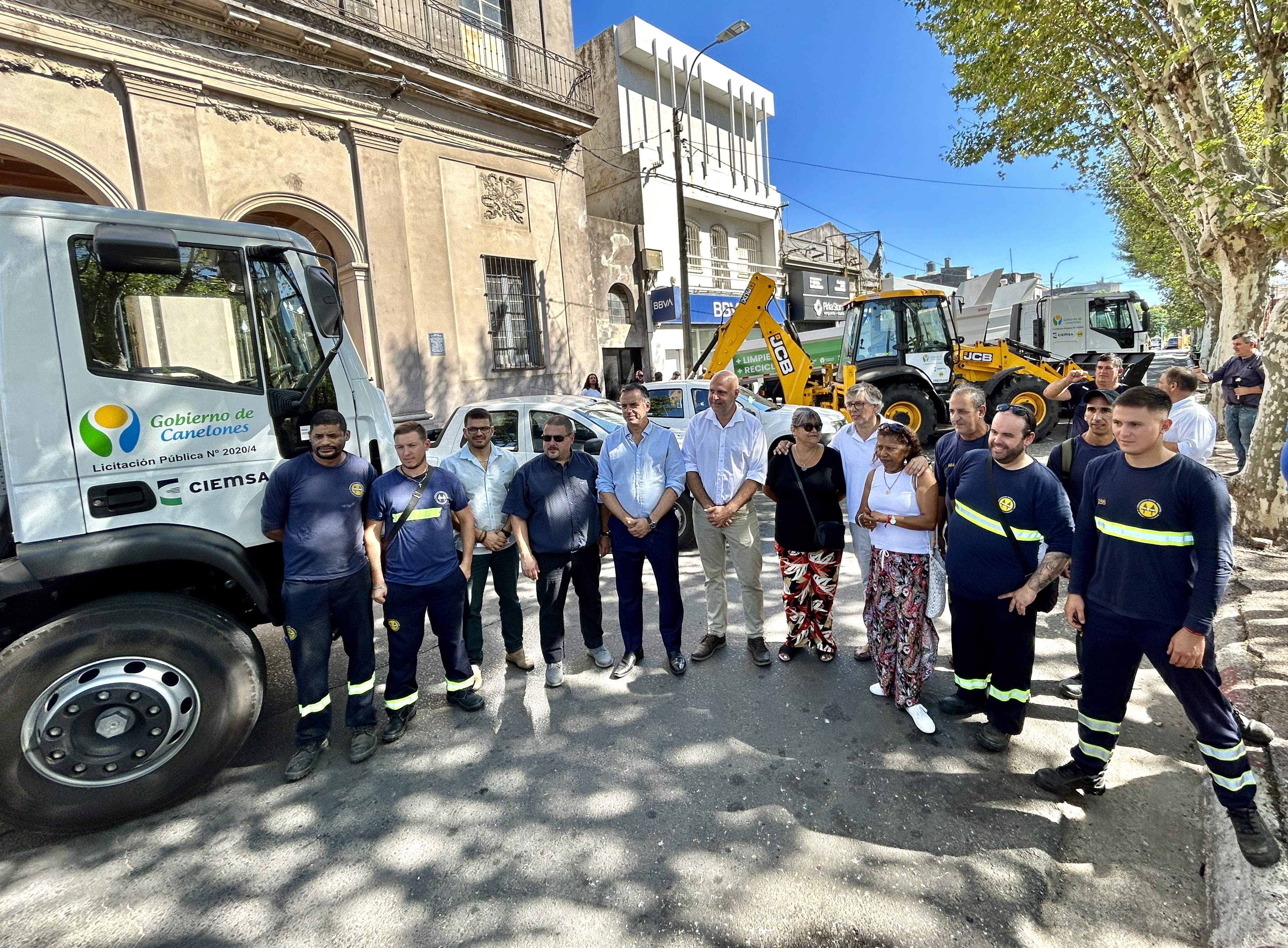 Gobierno de Canelones presentó nuevos servicios, programas y equipamiento para los Municipios de Las Piedras, La Paz, 18 de Mayo y Progreso Gobierno de Canelones presentó nuevos servicios, programas y equipamiento para los Municipios de Las Piedras, La Paz, 18 de Mayo y Progreso