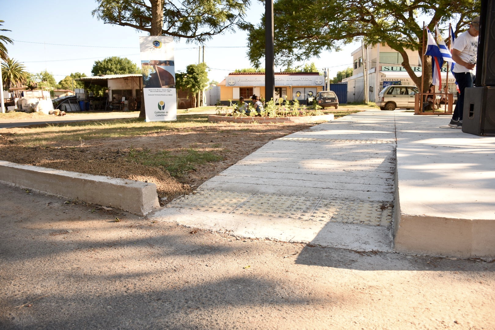 Quedaron inauguradas las obras de remodelación de la plaza Idilio Conde en Estación Quedaron inauguradas las obras de remodelación de la plaza Idilio Conde en Estación