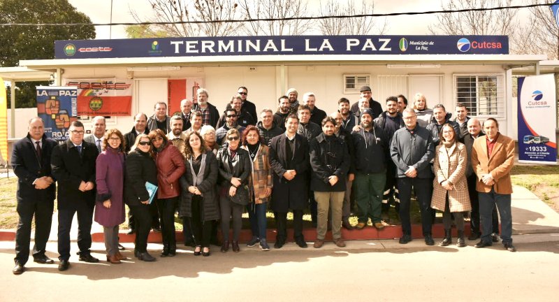 Se inauguró nueva terminal de ómnibus de La Paz y se presentaron obras de consolidación en el barrio Porvenir Se inauguró nueva terminal de ómnibus de La Paz y se presentaron obras de consolidación en el barrio Porvenir
