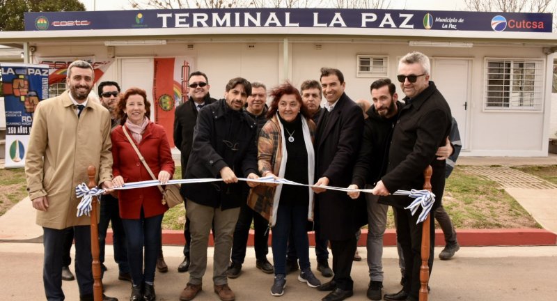 Se inauguró nueva terminal de ómnibus de La Paz y se presentaron obras de consolidación en el barrio Porvenir Se inauguró nueva terminal de ómnibus de La Paz y se presentaron obras de consolidación en el barrio Porvenir