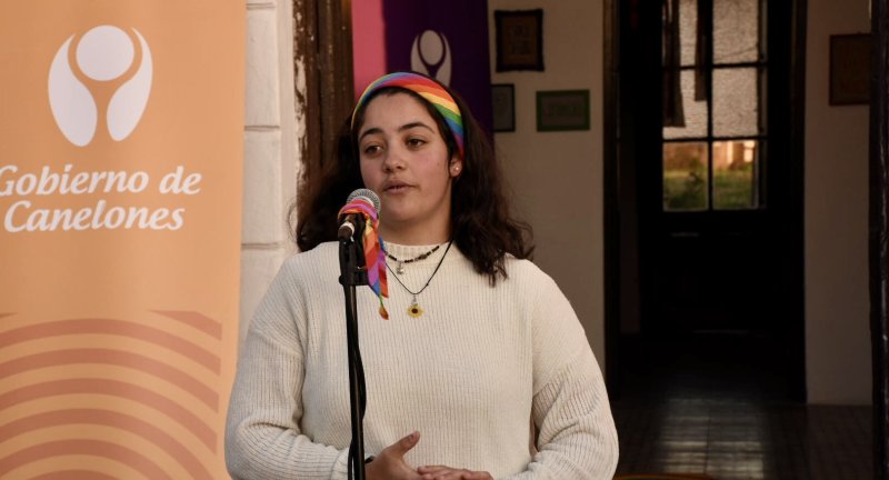 Canelones celebró el comienzo del Mes de la Diversidad y se desarrolló la primera marcha del mes en la ciudad de Santa Lucía Canelones celebró el comienzo del Mes de la Diversidad y se desarrolló la primera marcha del mes en la ciudad de Santa Lucía