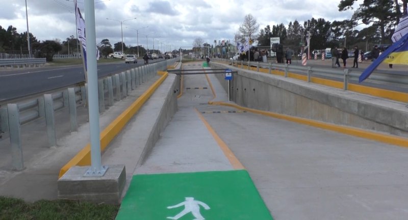 Quedaron inaugurados los túneles sobre ruta Interbalnearia y Av. De Los Pinos en Pinamar Quedaron inaugurados los túneles sobre ruta Interbalnearia y Av. De Los Pinos en Pinamar