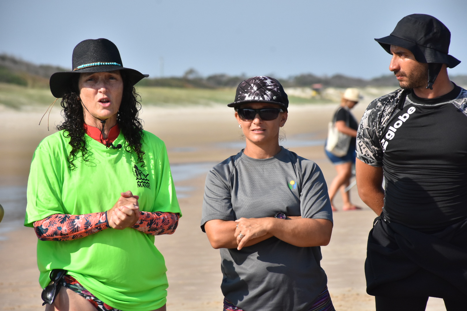 De izq. a der-Carina Kinin, Centro Manati, junto a Mag. Lucía Martínez de la Dirección General de Deportes De izq. a der-Carina Kinin, Centro Manati, junto a Mag. Lucía Martínez de la Dirección General de Deportes