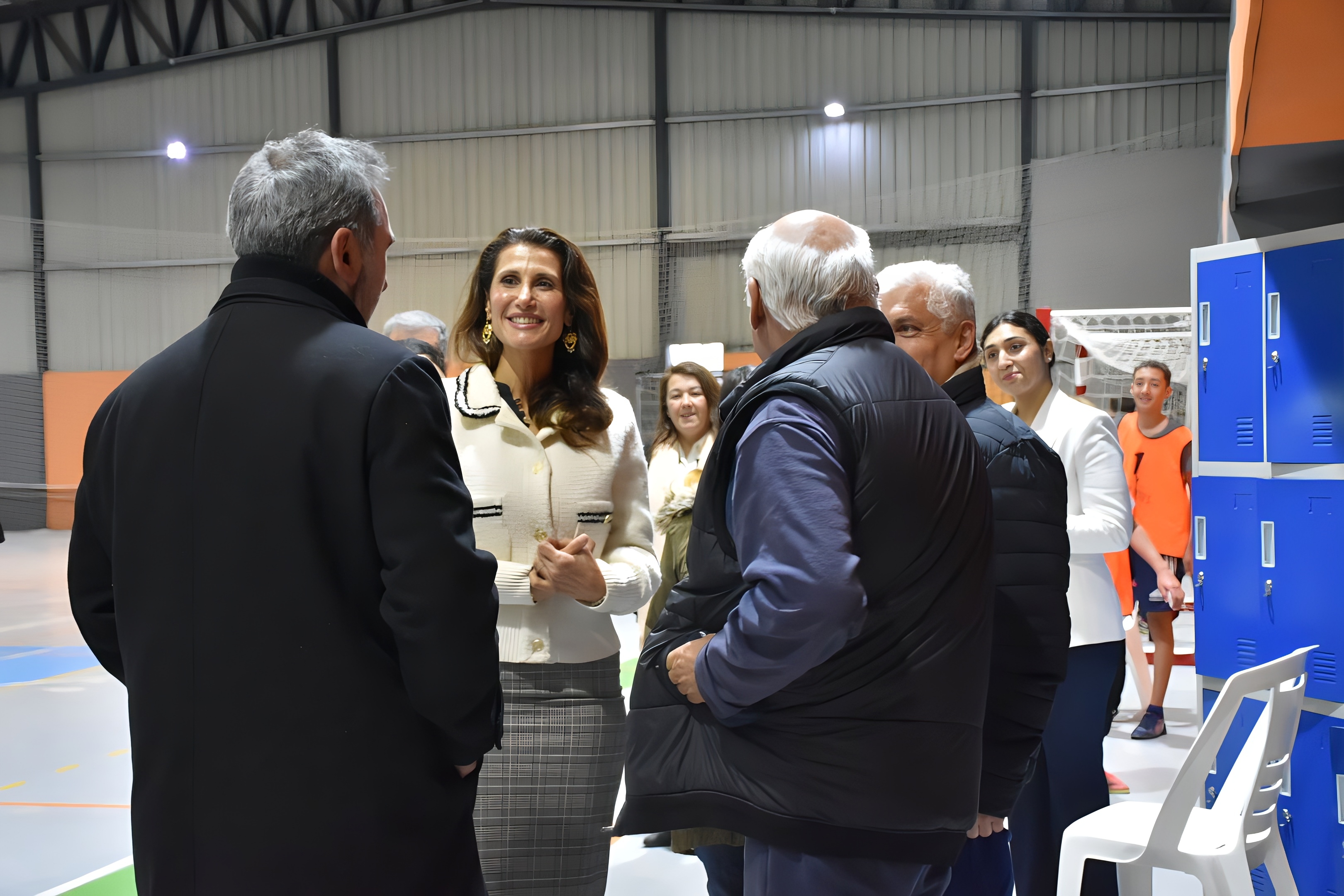 La Embajadora del Estado de Palestina, Nadya Rasheed, conoce instalaciones del Polideportivo de Colonia Nicolich La Embajadora del Estado de Palestina, Nadya Rasheed, conoce instalaciones del Polideportivo de Colonia Nicolich