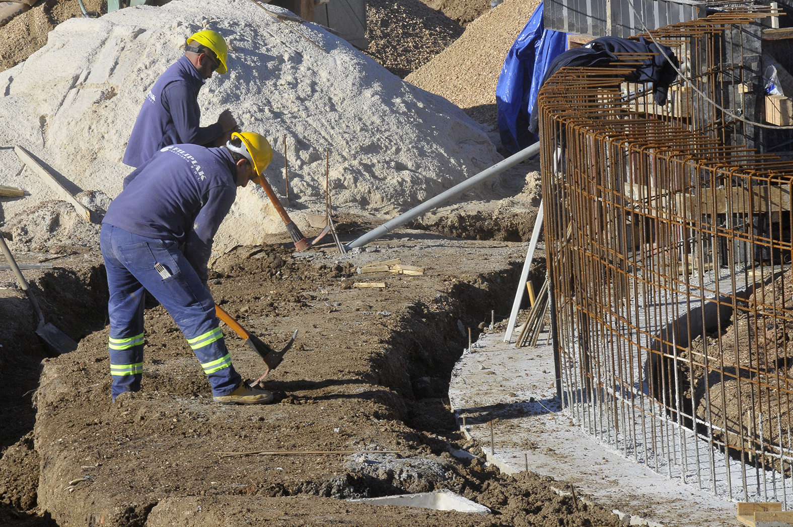 Avanzan las obras de construcción del Anfiteatro del Parque Metropolitano de La Paz Avanzan las obras de construcción del Anfiteatro del Parque Metropolitano de La Paz