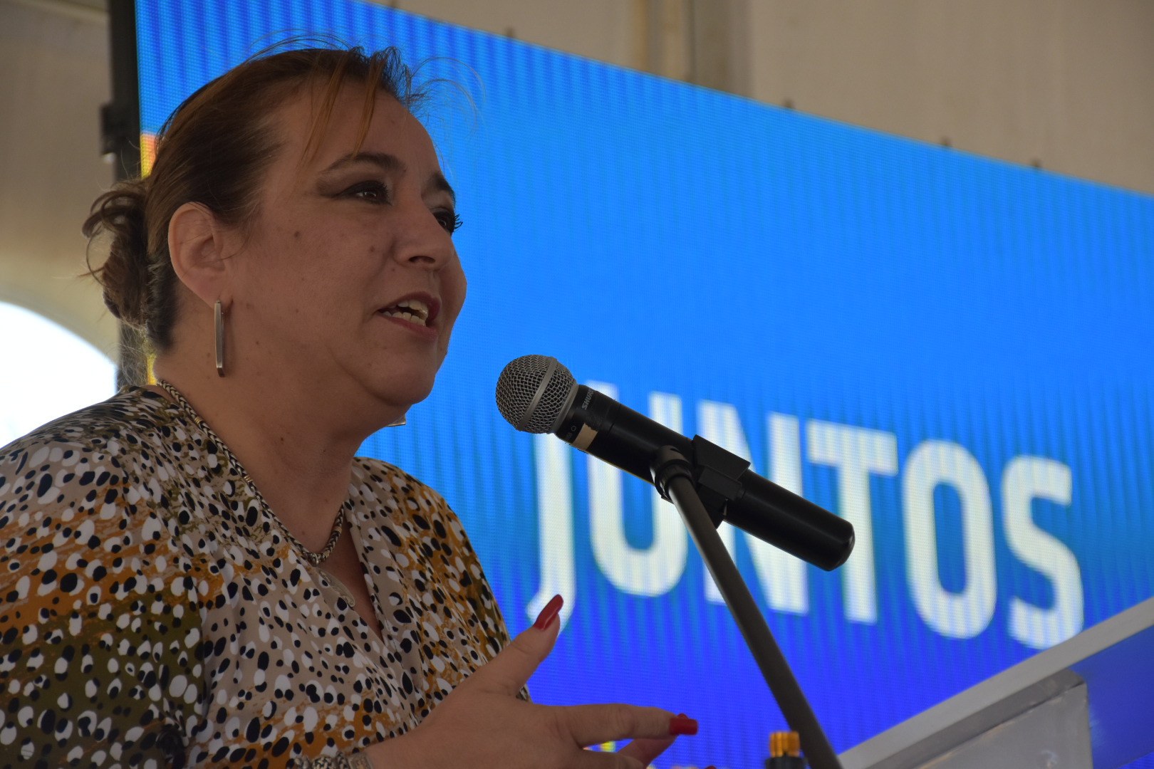 Ministra de Vivienda y Ordenamiento Territorial, Irene Moreira hace uso de la palabra Ministra de Vivienda y Ordenamiento Territorial, Irene Moreira hace uso de la palabra