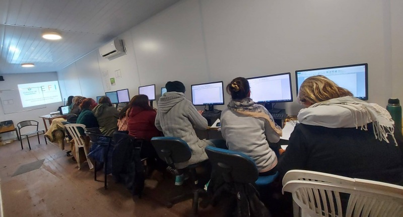 Mujeres rurales se capacitan en Albatización Digital en Aguas Corrientes Mujeres rurales se capacitan en Albatización Digital en Aguas Corrientes