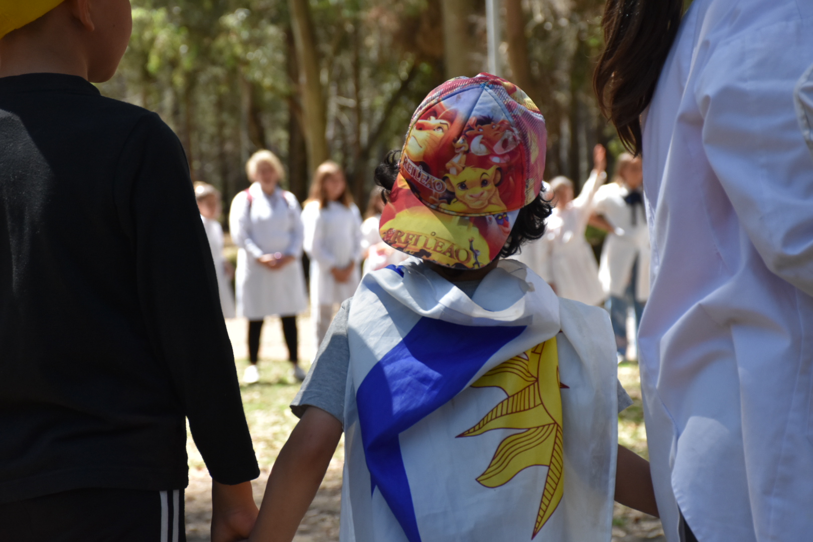 Niños y niñas en actividad de integración 