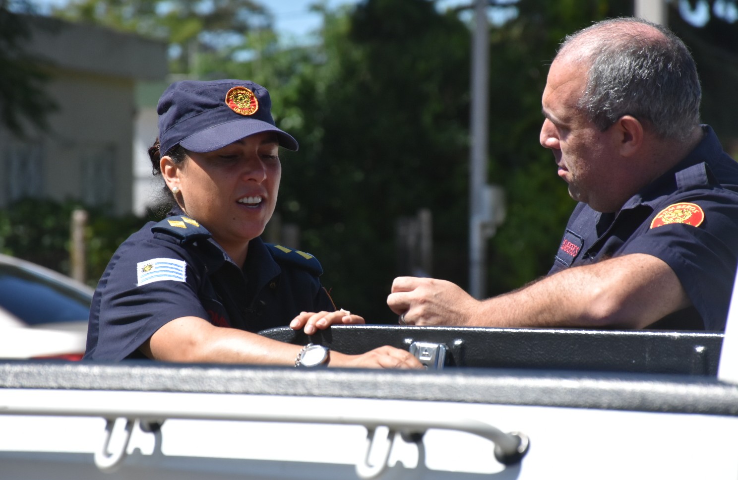 Oficial Principal Alda Machado recibe insumos para Destacamento de bomberos de Solymar Oficial Principal Alda Machado recibe insumos para Destacamento de bomberos de Solymar