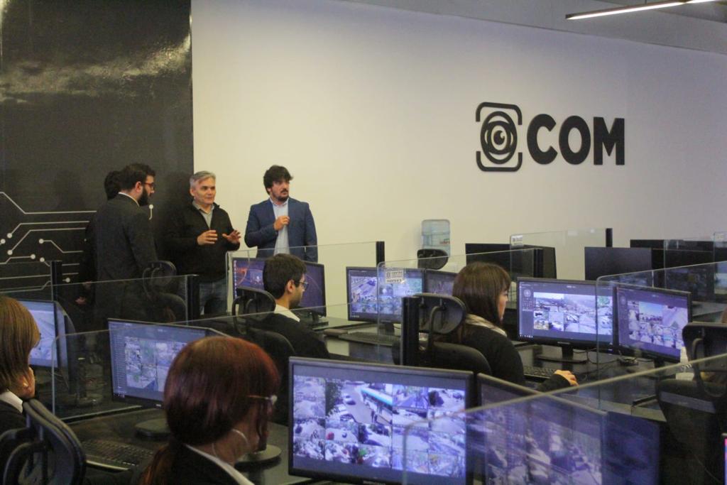 El Municipio de Esteban Echeverría y la Intendencia de Canelones fortalecen sus intercambios en materia de seguridad El Municipio de Esteban Echeverría y la Intendencia de Canelones fortalecen sus intercambios en materia de seguridad