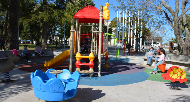 Remodelación de la plaza Artigas de Sauce Remodelación de la plaza Artigas de Sauce