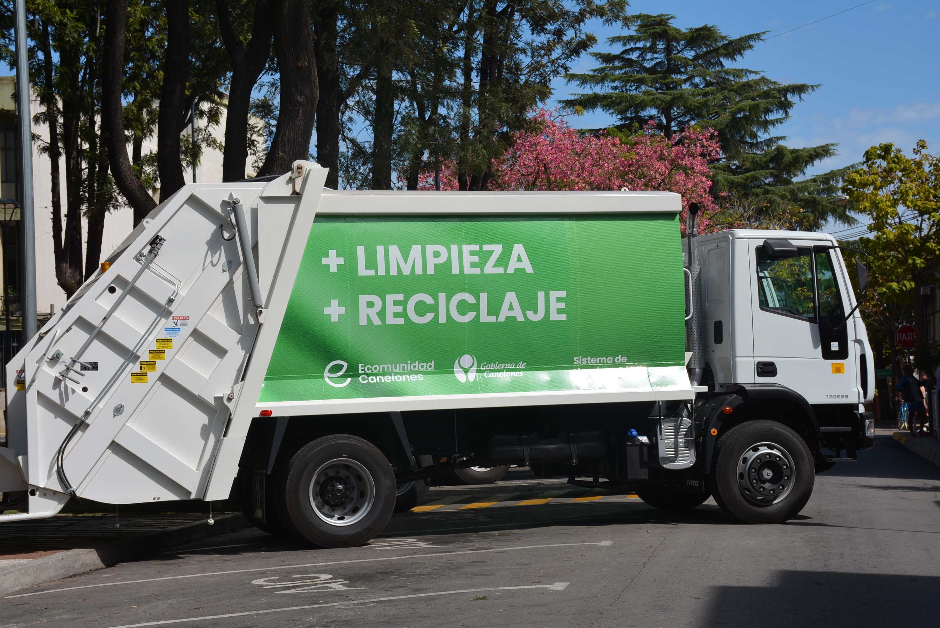 Presentación de nuevo equipamiento para limpieza y reciclaje 2023