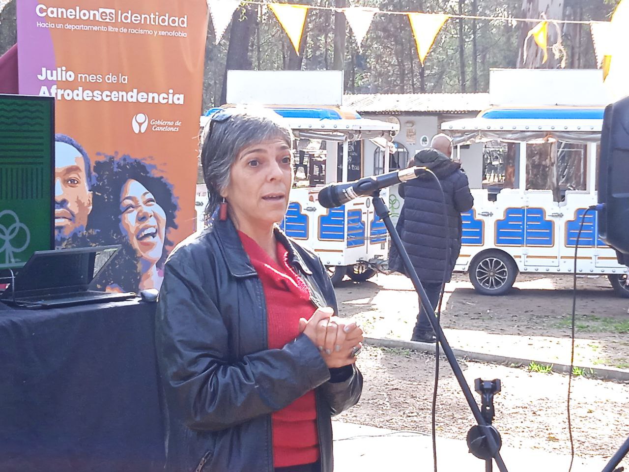 Pro Secretaria General, As. Soc. Silvana Nieves, en el lanzamiento departamental del Mes de la Afrodescendencia Pro Secretaria General, As. Soc. Silvana Nieves, en el lanzamiento departamental del Mes de la Afrodescendencia