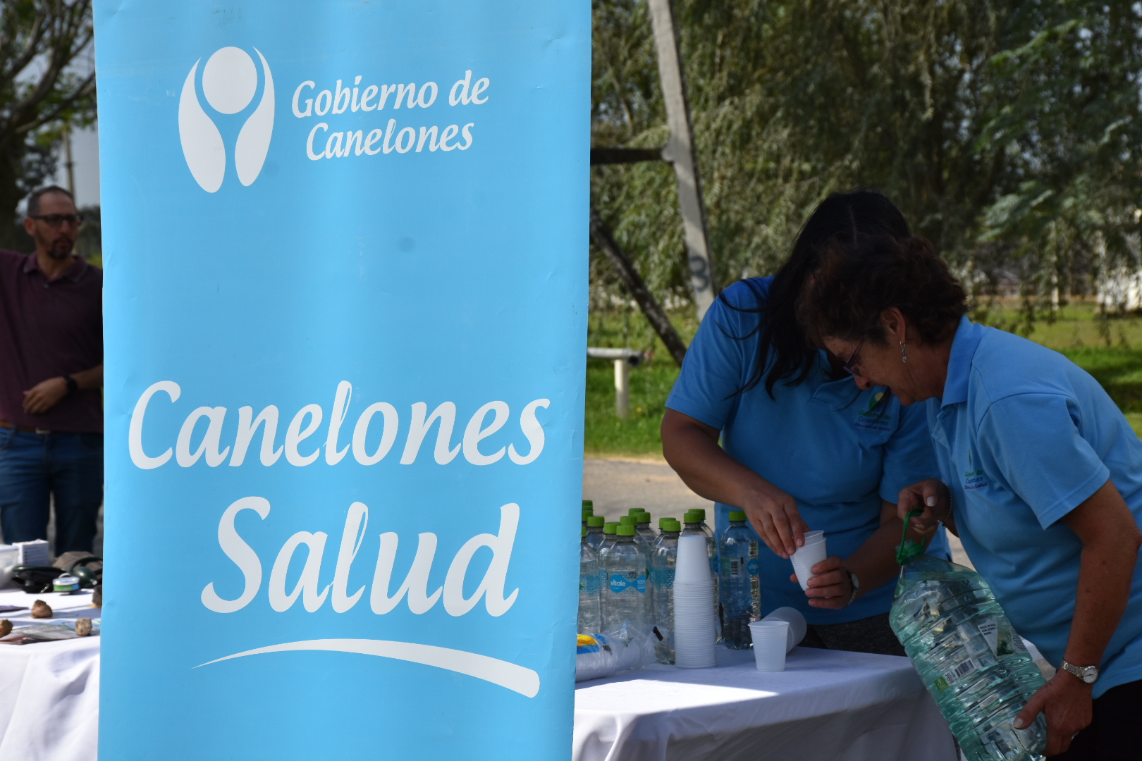 Punto de hidratación a cargo de Canelones Salud Punto de hidratación a cargo de Canelones Salud